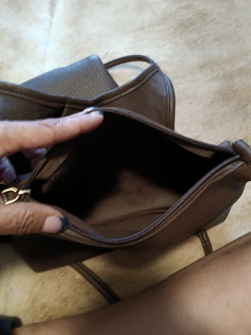 Montana West Brown Pebbled Hobo Shoulder Bag - Picture 5 of 10